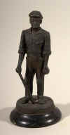 153BBStatue1860.jpg (133300 bytes)